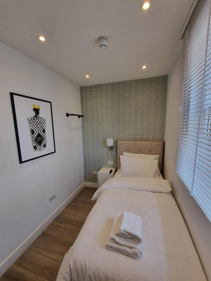Hotel Cg London Bagian luar foto